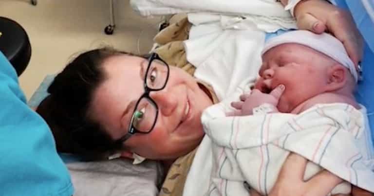 Big bundle of joy: woman gives birth to baby weighing over 14lbs Big bundle of joy: woman gives birth to baby weighing over 14lbs
