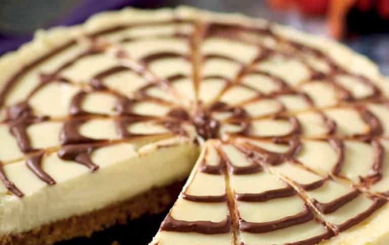 Trick or treat yourself with this Cobweb Cheesecake Recipe Trick or treat yourself with this Cobweb Cheesecake Recipe