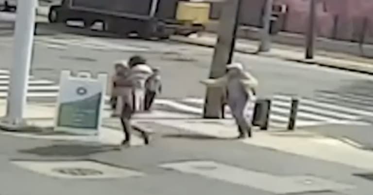 Man arrested after footage shows ANOTHER attempted child-snatch Man arrested after footage shows ANOTHER attempted child-snatch
