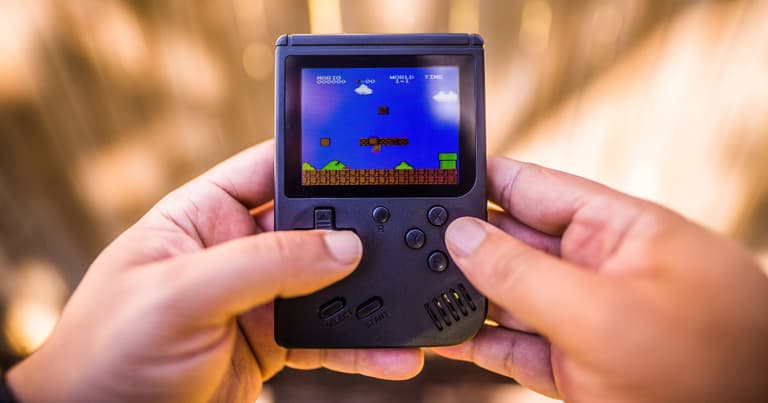 UK gang used Game Boy-style device to unlock and rob cars UK gang used Game Boy-style device to unlock and rob cars
