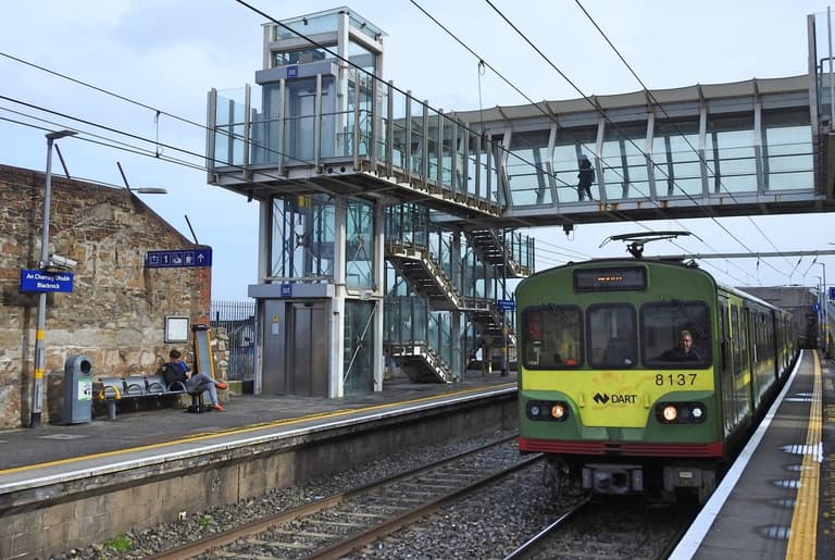 Investigation launched following reports of rape threats on DART Investigation launched following reports of rape threats on DART