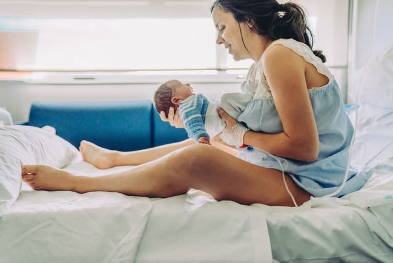 Minister Donnelly “doing absolutely everything” to resolve maternity restrictions Minister Donnelly “doing absolutely everything” to resolve maternity restrictions