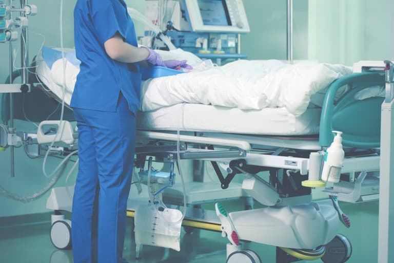 Teenagers are “really sick” in ICU as Covid admissions rise, doctor reveals Teenagers are “really sick” in ICU as Covid admissions rise, doctor reveals