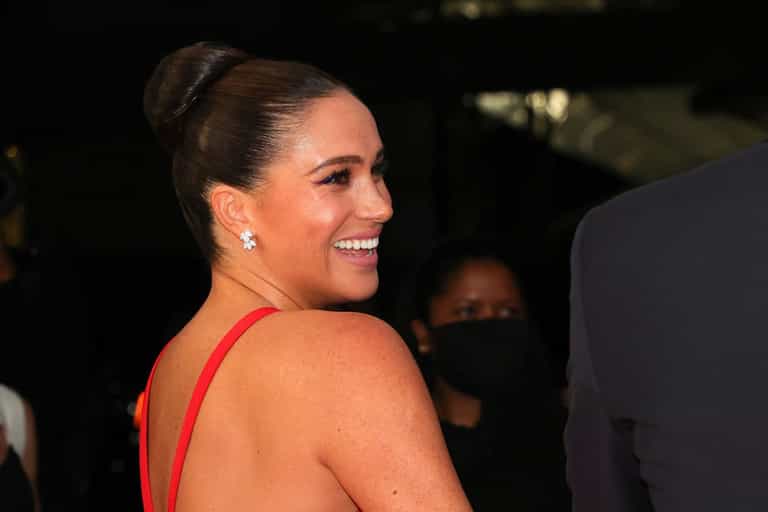 Prince Harry and Meghan Markle make rare red carpet appearance and her dress is flawless Prince Harry and Meghan Markle make rare red carpet appearance and her dress is flawless