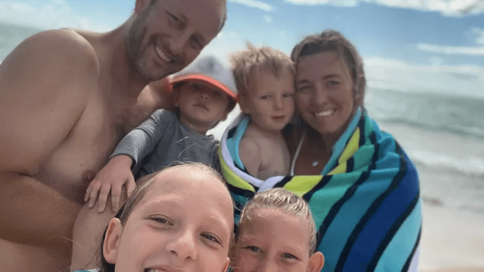11-year-old girl who solely survived plane crash due to late dad cradling her speaks out 11-year-old girl who solely survived plane crash due to late dad cradling her speaks out
