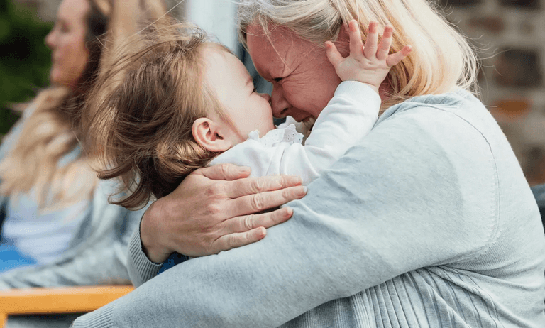 Grandmothers are more connected to their grandchildren than to their own children Grandmothers are more connected to their grandchildren than to their own children