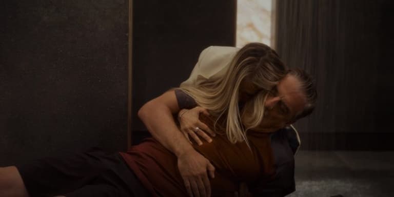 And Just Like That… creator explains why Carrie didn’t call 911 And Just Like That… creator explains why Carrie didn’t call 911
