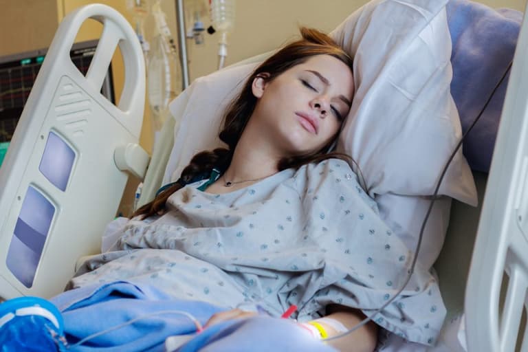 No definitive plans to lift remaining maternity restrictions in Irish hospitals No definitive plans to lift remaining maternity restrictions in Irish hospitals