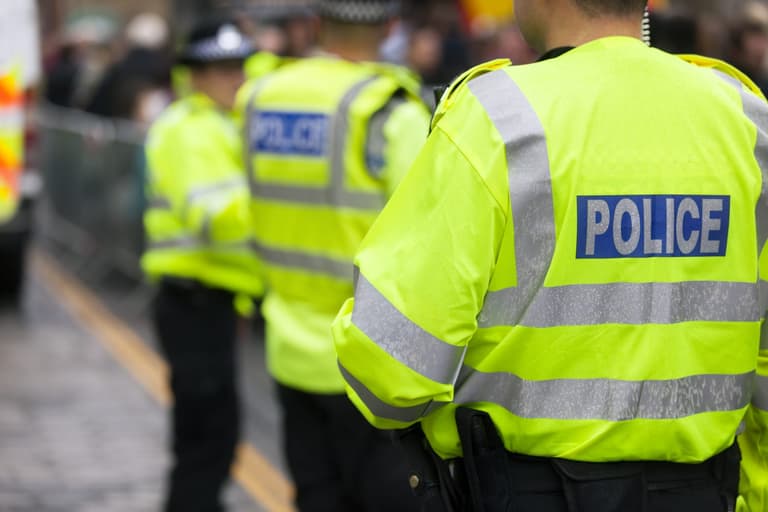 Met police apologise for “sexist, derogatory” language used in strip-search Met police apologise for “sexist, derogatory” language used in strip-search