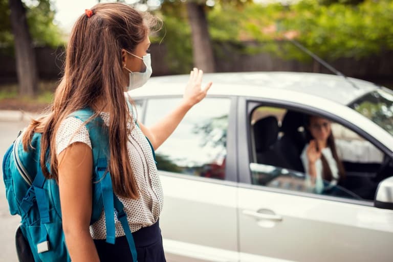 Mum calls for dangerous school run habit to be made illegal Mum calls for dangerous school run habit to be made illegal