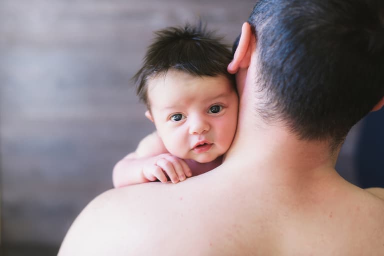 Why it is so important for dads to have skin-to-skin with their babies Why it is so important for dads to have skin-to-skin with their babies