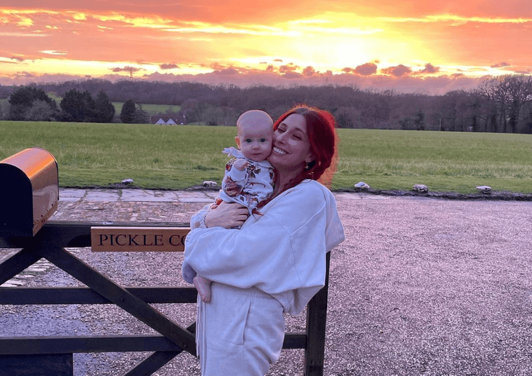 Stacey Solomon reveals plans to bring baby Rose on her hen-do Stacey Solomon reveals plans to bring baby Rose on her hen-do