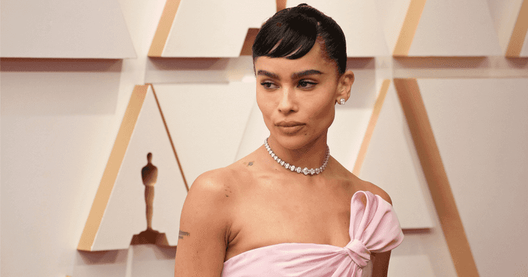 Zoë Kravitz under fire for resurfaced comments about then-underaged Jaden Smith Zoë Kravitz under fire for resurfaced comments about then-underaged Jaden Smith