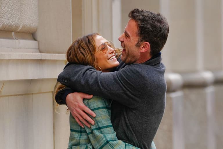 Ben Affleck and Jennifer Lopez spark engagement rumours Ben Affleck and Jennifer Lopez spark engagement rumours
