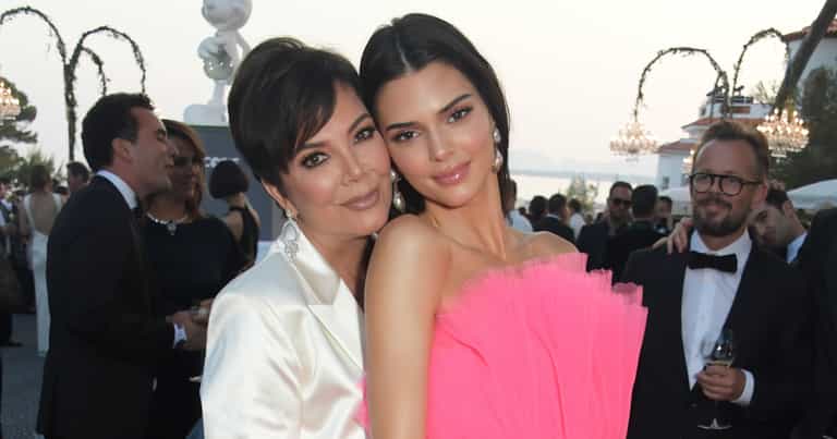 Kendall Jenner says her mam Kris is pressuring her to have a baby Kendall Jenner says her mam Kris is pressuring her to have a baby