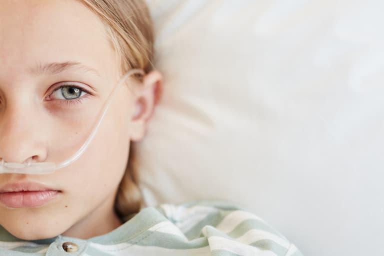Parents told to be vigilant after child dies from rare strain of hepatitis Parents told to be vigilant after child dies from rare strain of hepatitis