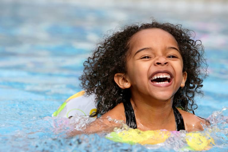 Mum explains why you should never buy blue swimsuits for your children Mum explains why you should never buy blue swimsuits for your children