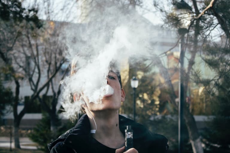 Parents warned ‘fake’ TikTok vaping accounts followed by half a million users Parents warned ‘fake’ TikTok vaping accounts followed by half a million users