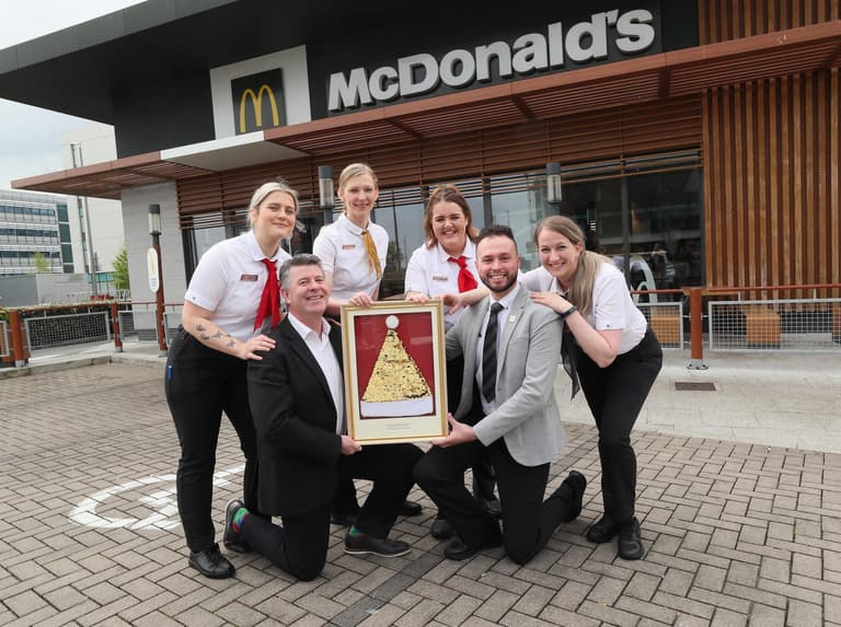 McDonald’s Carrickmines awarded Ronald McDonald House Golden Santa Hat McDonald’s Carrickmines awarded Ronald McDonald House Golden Santa Hat