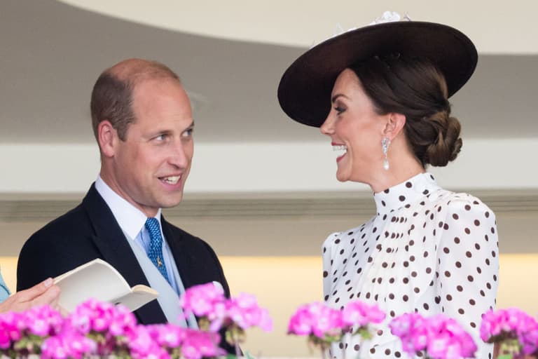 Prince William and Kate reveal their first joint portrait Prince William and Kate reveal their first joint portrait