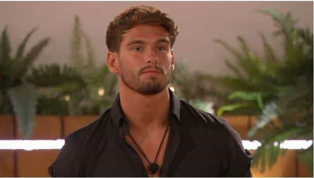 Jacques O’Neill has turned down Celebs Go Dating to wait for Paige Jacques O’Neill has turned down Celebs Go Dating to wait for Paige