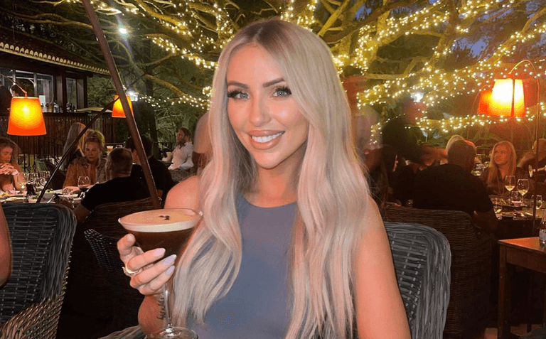 “In agony”: Rosie Connolly spends night in A&E due to stomach pain “In agony”: Rosie Connolly spends night in A&E due to stomach pain