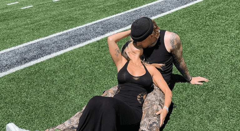 Girlfriend of late footballer shares pregnancy news one month after his death Girlfriend of late footballer shares pregnancy news one month after his death
