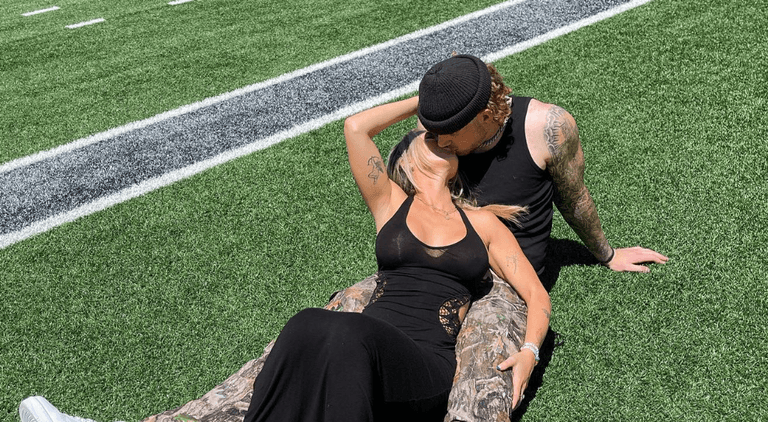 Girlfriend of late footballer shares pregnancy news one month after his death Girlfriend of late footballer shares pregnancy news one month after his death
