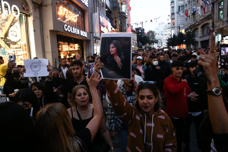 Here’s why Iranian women are protesting the country’s morality police Here’s why Iranian women are protesting the country’s morality police