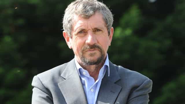 Charlie Bird thanks those who comforted him after breaking down in Dunnes Stores Charlie Bird thanks those who comforted him after breaking down in Dunnes Stores