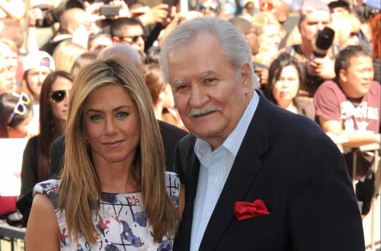 Jennifer Aniston announces death of her dad John Jennifer Aniston announces death of her dad John