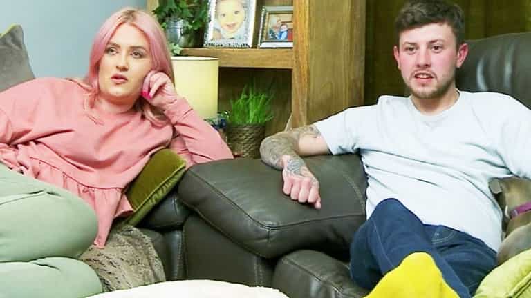 Gogglebox star Ellie Warner is pregnant with her first child Gogglebox star Ellie Warner is pregnant with her first child