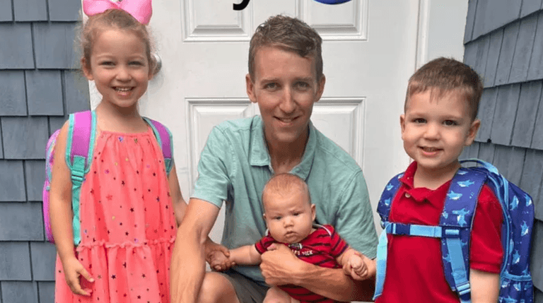 Dad asks public to forgive his wife after she killed their three children Dad asks public to forgive his wife after she killed their three children