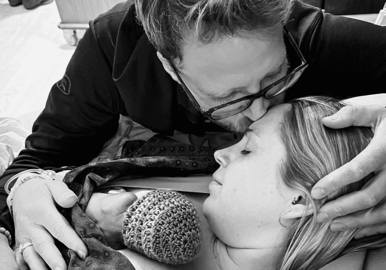 Bachelor Nation star Sarah Herron’s baby passes away shortly after birth Bachelor Nation star Sarah Herron’s baby passes away shortly after birth