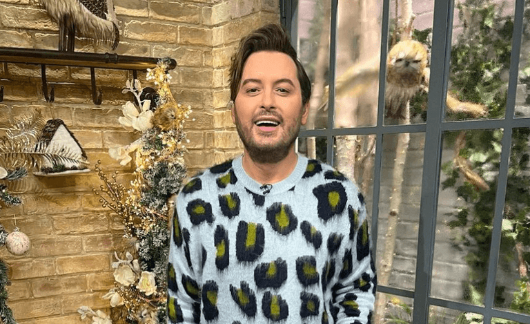 Brian Dowling opens up on “dad guilt” ahead of trip with his sister Brian Dowling opens up on “dad guilt” ahead of trip with his sister