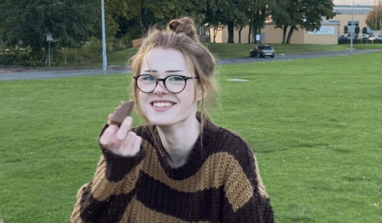 Tributes paid to 16-year-old girl killed in park stabbing Tributes paid to 16-year-old girl killed in park stabbing