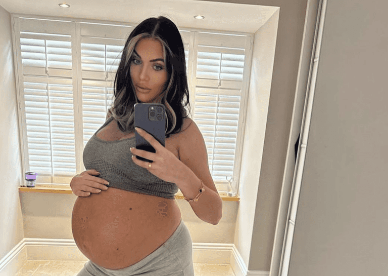 “Over the moon”: TOWIE’s Amy Childs gives birth to twins “Over the moon”: TOWIE’s Amy Childs gives birth to twins