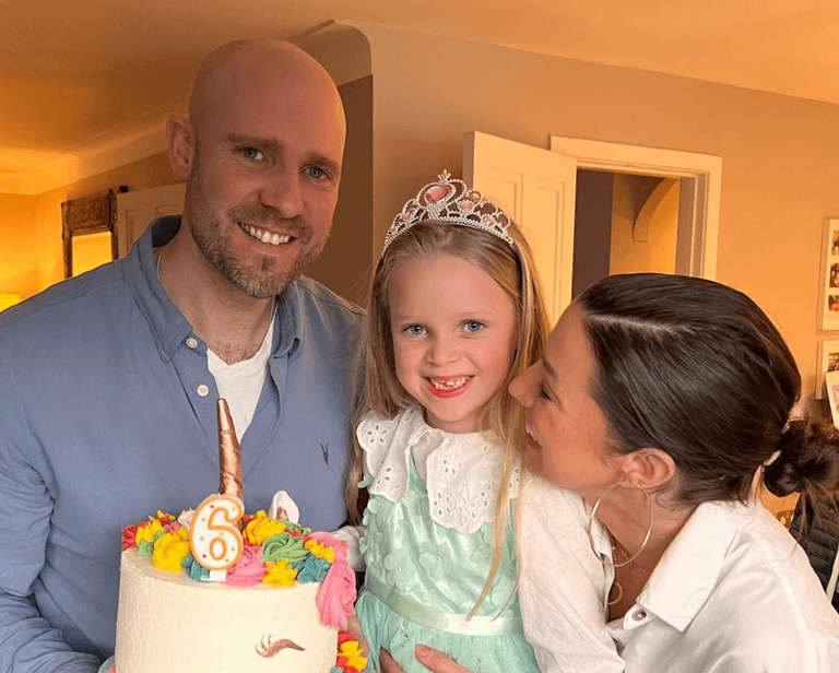 Influencer Georgie Crawford reveals her surrogate is pregnant Influencer Georgie Crawford reveals her surrogate is pregnant
