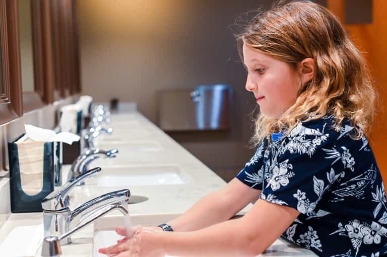 Is it acceptable for dads to take their daughters to women’s loos? Is it acceptable for dads to take their daughters to women’s loos?