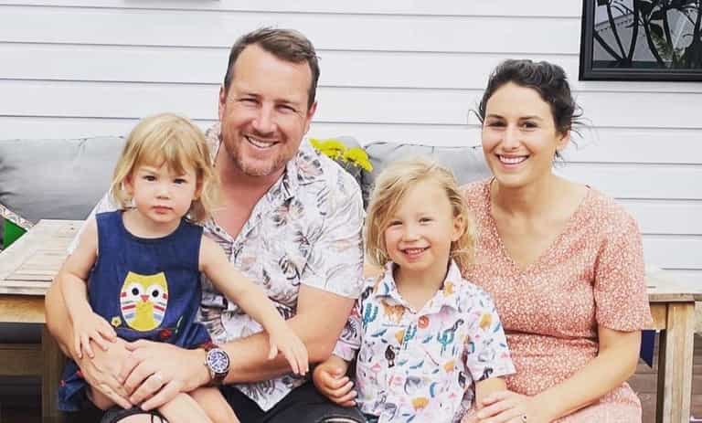 Community rallies around Irish father as he fights to save wife after misdiagnosis Community rallies around Irish father as he fights to save wife after misdiagnosis