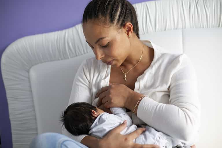 Mum says she was called ‘unhygienic’ for breastfeeding in GP clinic Mum says she was called ‘unhygienic’ for breastfeeding in GP clinic