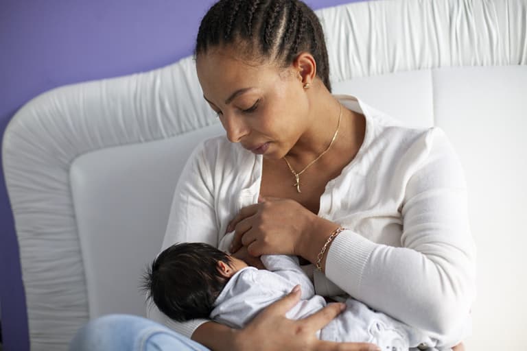 Mum says she was called ‘unhygienic’ for breastfeeding in GP clinic Mum says she was called ‘unhygienic’ for breastfeeding in GP clinic