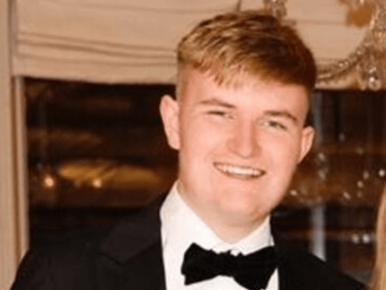 ‘Our fabulous son’: Parents of Max Wall pay tribute to their beloved son ‘Our fabulous son’: Parents of Max Wall pay tribute to their beloved son