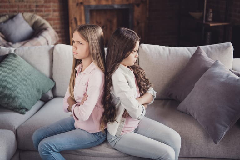 Parenting expert shares what causes sibling rivalry Parenting expert shares what causes sibling rivalry
