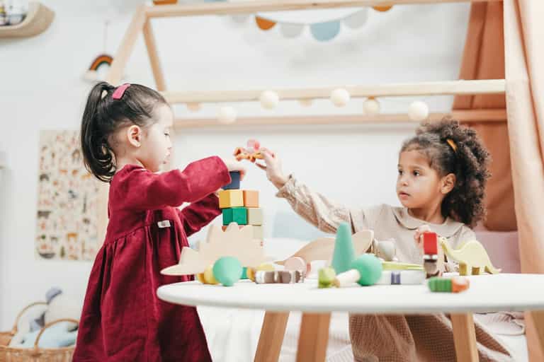 3 great ideas to keep the kids entertained on rainy days 3 great ideas to keep the kids entertained on rainy days