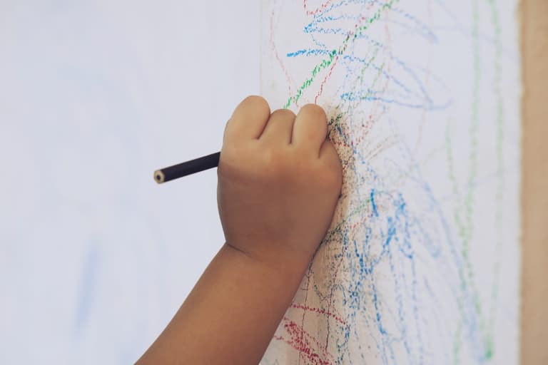 How to remove crayon from a painted wall: An essential guide How to remove crayon from a painted wall: An essential guide