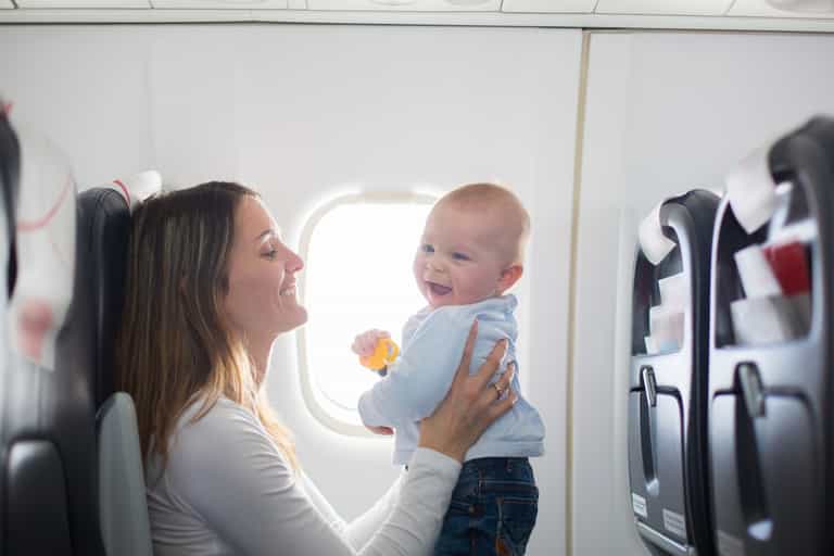 ‘Someone screamed at us’ – Mum slated for skipping an airport queue with her baby ‘Someone screamed at us’ – Mum slated for skipping an airport queue with her baby
