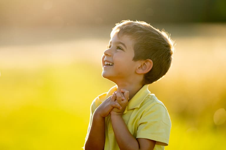 Parenting expert explains how to instil ‘thank you’ rule without having to push it in public Parenting expert explains how to instil ‘thank you’ rule without having to push it in public