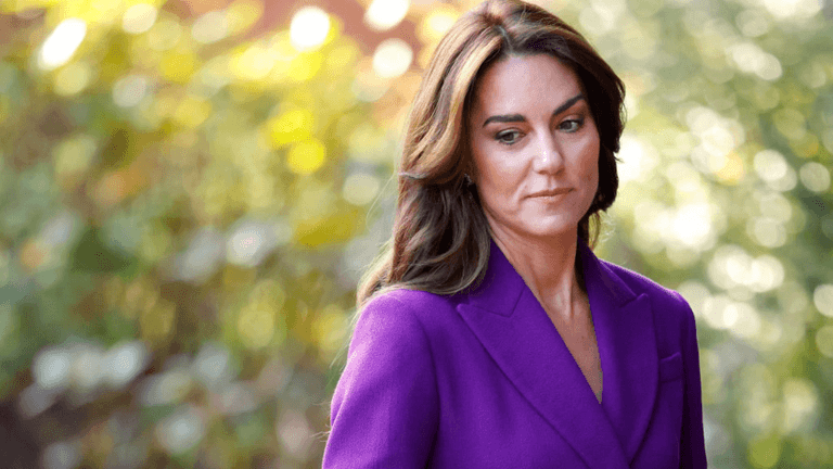 Kate Middleton accused of being ‘cold’ in scathing new book Kate Middleton accused of being ‘cold’ in scathing new book