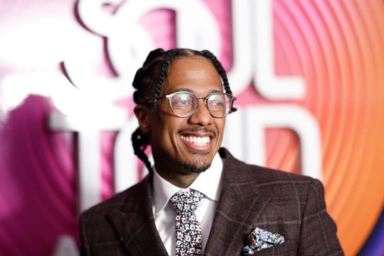 Nick Cannon estimates that he spends over €200k a year taking his 12 kids to Disneyland Nick Cannon estimates that he spends over €200k a year taking his 12 kids to Disneyland